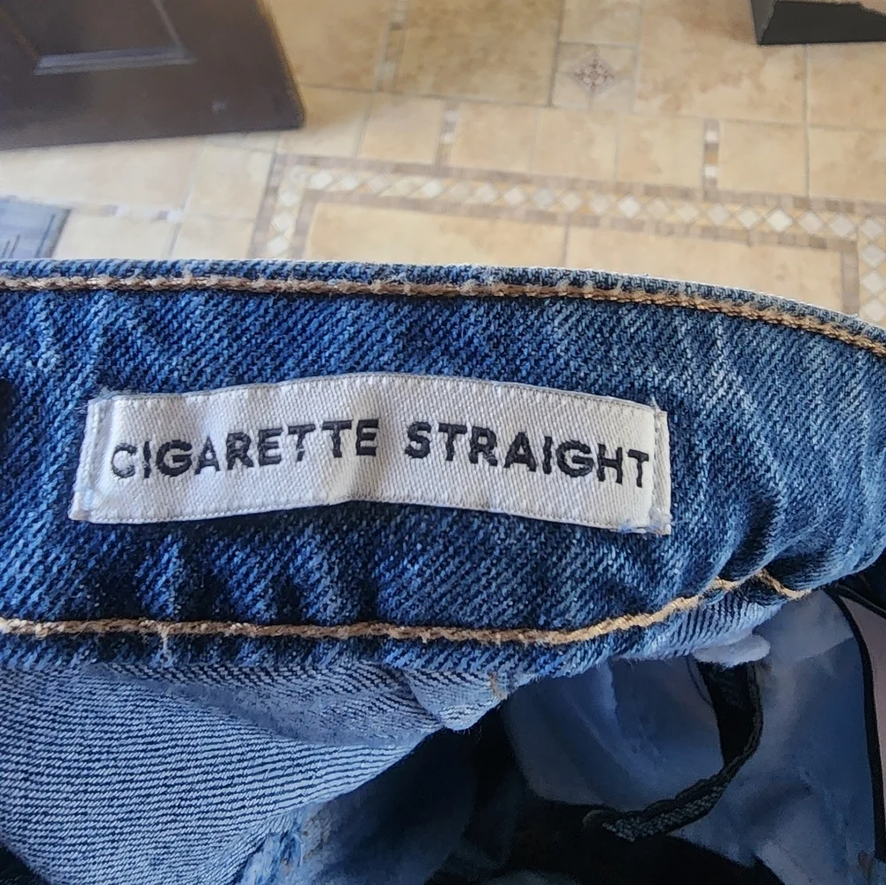 BCBG GENERATION CIGARETTE STRAIGHT JEANS